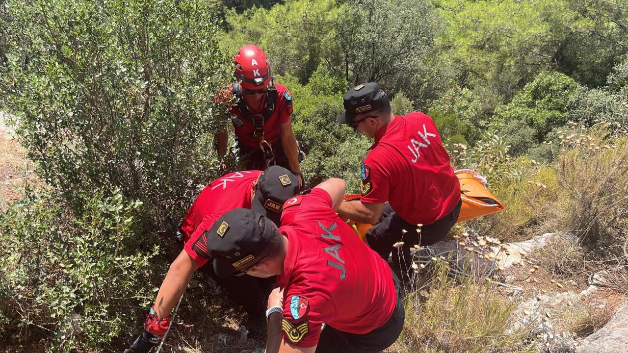 Muğla'da Yüksekten Düşen Vatandaş Hayatını Kaybetti 1